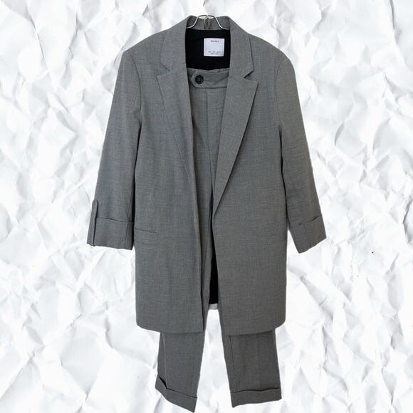 Bershka gray tailored pants with darts - size large - Picture 6 of 6